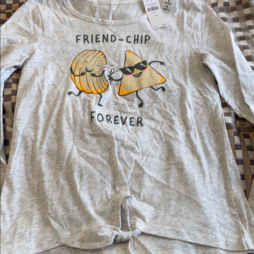 New with tags. Adorable girls shirt. Size 10